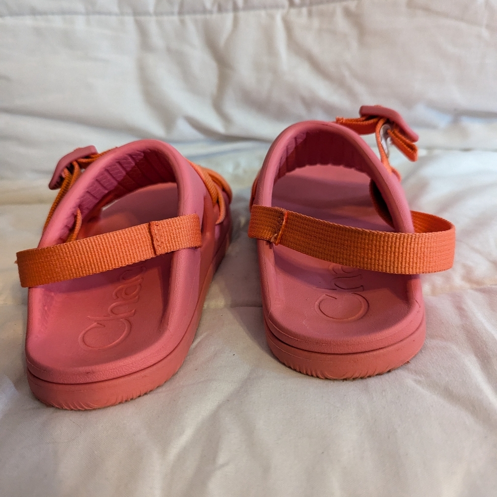 Kids CHACO Sandals Size 1 - Picture 5 of 9